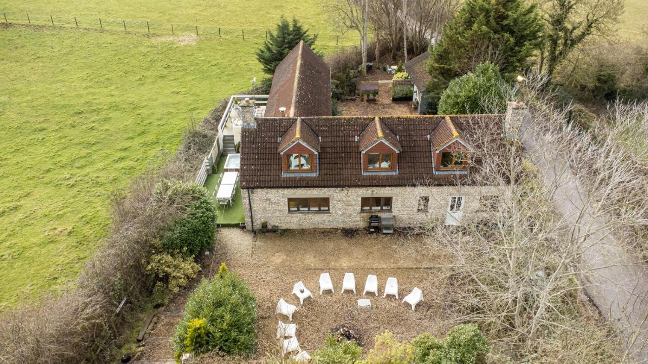 The West Barn Near Bath, Sleeps 24 And 2 Hot Tubs Villa Bristol Luaran gambar