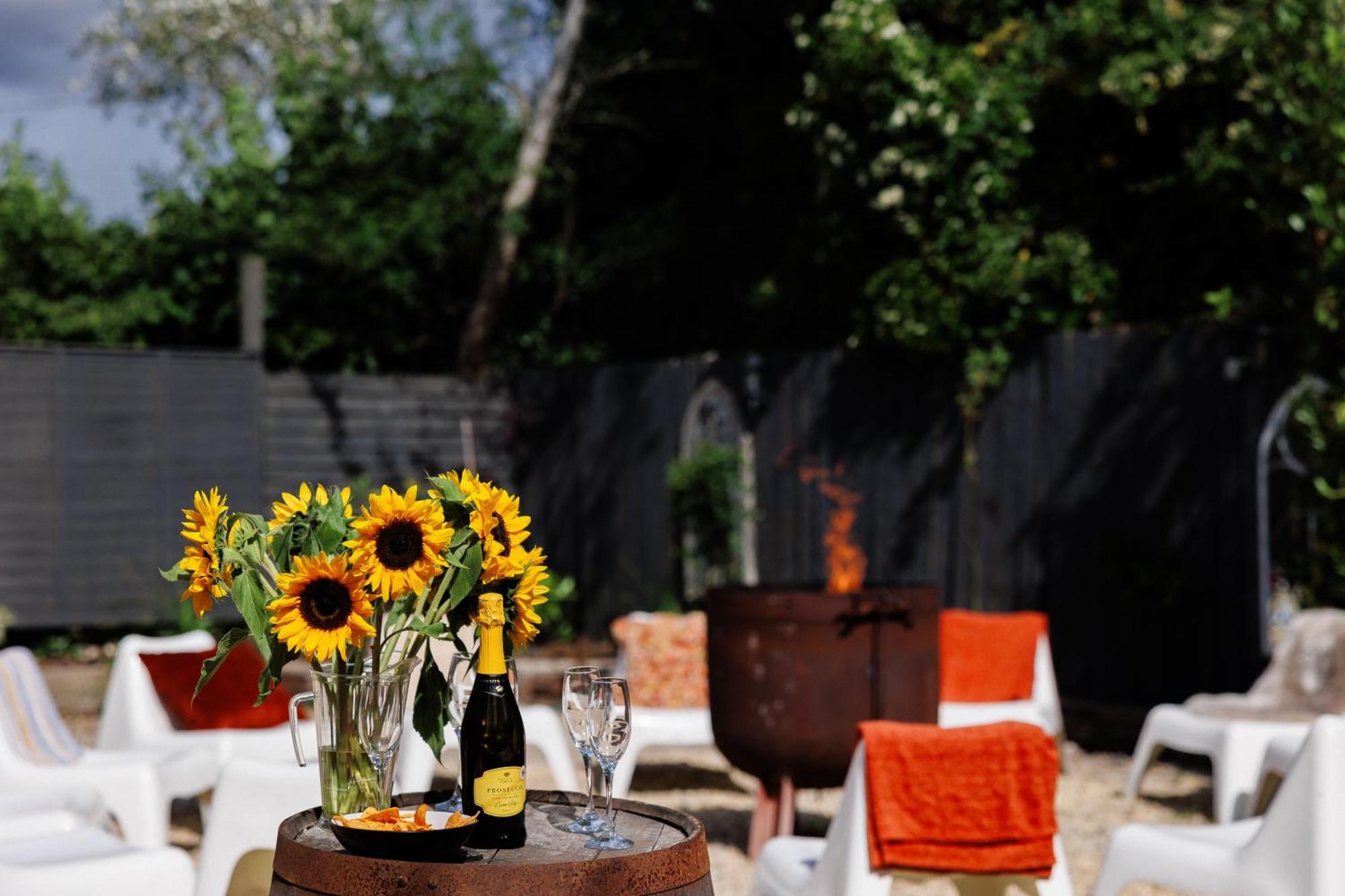 The West Barn Near Bath, Sleeps 24 And 2 Hot Tubs Villa Bristol Luaran gambar